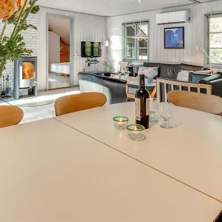 Holiday home Elona - 950m From The Sea By Interhome *